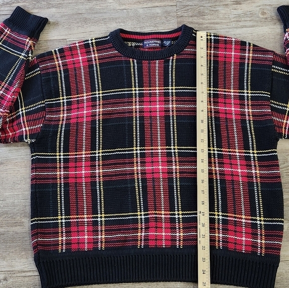 Vintage Roundtree & Yorke Plaid knit sweater size XL - Picture 3 of 5